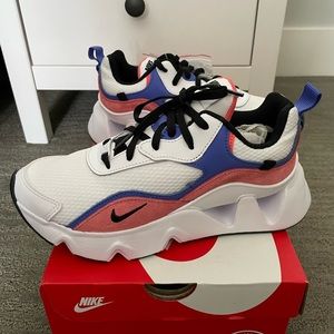 Womens Nike RYZ 365 II size 6.5
